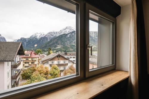 Superior One-Bedroom Apartment