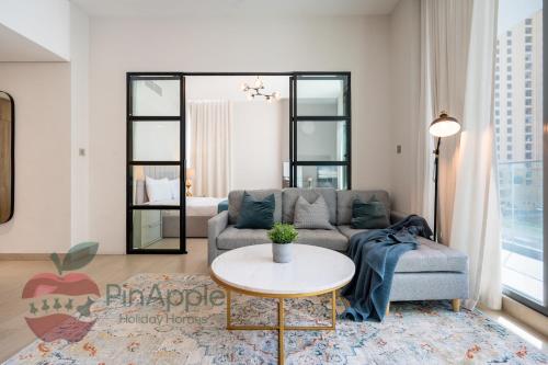 Brand New Close to MarinaWalk, Dubái