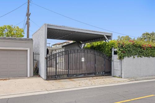 Cozy Backhouse Stay – Sleeps 2 Beverly Hills Adj, Los Angeles (fotografie 10)