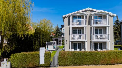 Willa Verano - Wyjątkowy Komfort Bardzo Blisko Plaży - Accommodation - Karwia