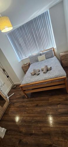 2 Bedroom Apartment with Amazing Views of Liverpool City Centre, Liverpool (photo 6)