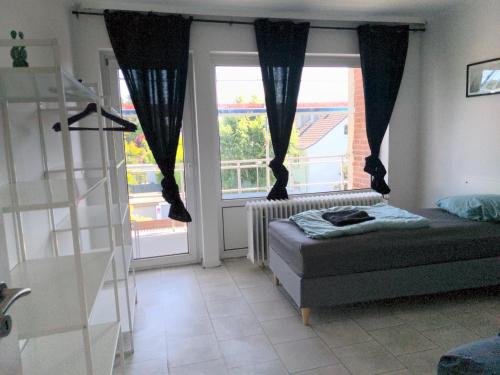 Schöne Monteurwohnung Ferienwohnung Langenfeld in Gladbach, Deutschland