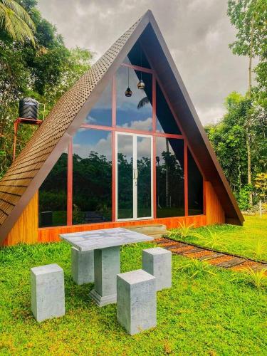 The Mountain Breeze Galle Cabanas - Tap to explore photos