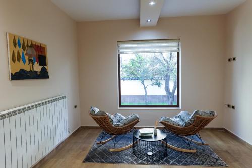 Private Villa With Garden And Comfort - Close To City Center, Tirana (Foto 5)