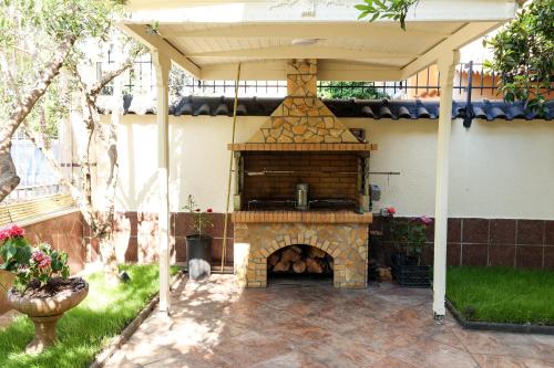 Private Villa With Garden And Comfort - Close To City Center, Tirana (Foto 8)