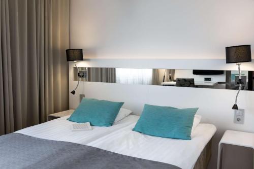 1 queen bed