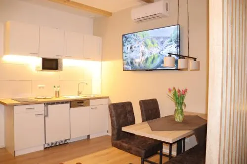 Ferienhaus mit Garten und Tor zur Dresdner Heide in Dresden, Deutschland