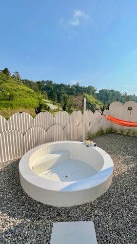 Kawoeng glamping in Cisarua