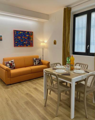 Babi Home, Bergamo