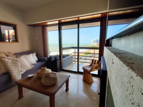 Semipiso al mar Playa Varese