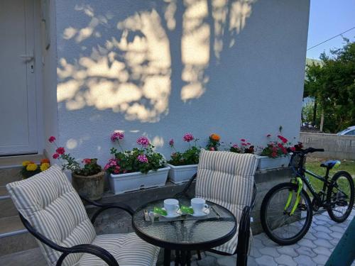MaxRelax, Mostar