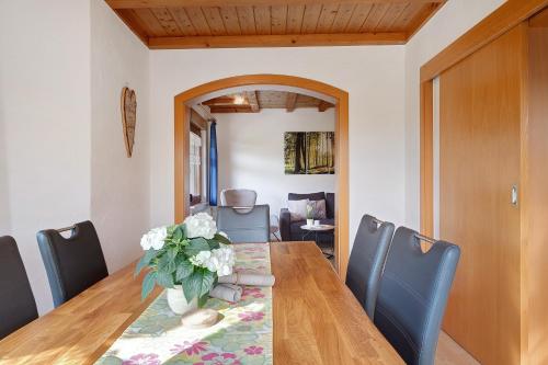 A szálláshely kívülről, Weißenhof Herr Armin Heizmann in Eisenbach (Hochschwarzwald)