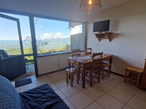 Studio Chaleureux 4 Pers avec Terrasse - Saint-Michel-de-Chaillol - FR-1-393-52 in Saint-Michel-de-Chaillol
