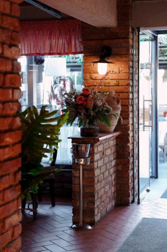Boutique Hotel Piazzetta - image 13