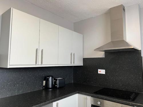 Κουζίνα, Cosy and Comfortable Flat in Μπάρνσλι