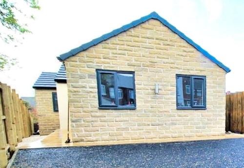 2 Bed Sleeps 4 Pet Friendly Free Parking gîte à louer Thrybergh