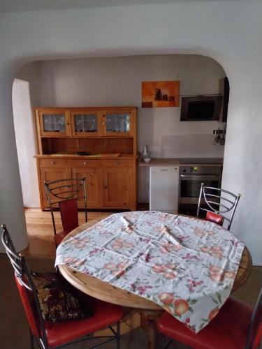 Dapur, Ferienwohnung mit Garten ab 3 Nächte (Ferienwohnung mit Garten ab 3 Nachte) in Tettnang