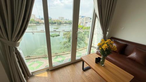 Era Apartment Ho Rua in Trung Hoa Nhan Chinh