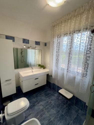 ฝักบัว, Casa Titti in AREZZO in ปราตันติโก