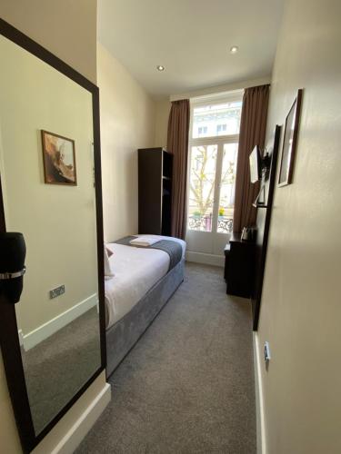 Trebovir Hotel - image 13