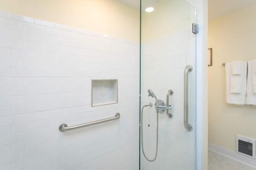 First Floor Suites at The Legacy Inn Harmony Floor - image 7