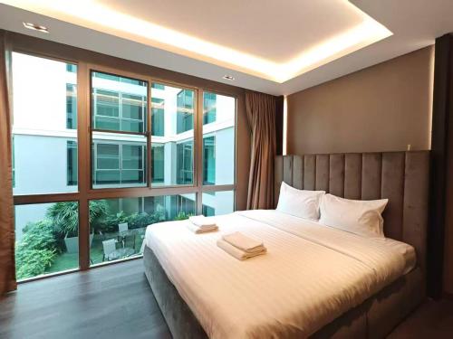 The Erawan Condo thumbnail 4