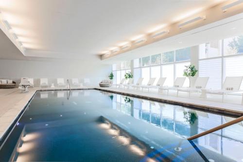 Hampton Inn & Suites Dallas Downtown - image 17