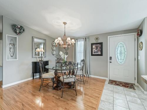 1640 Z1 VILLAGE OF COUNTRY CLUB HILLS by REMAX Premier in Lady Lake