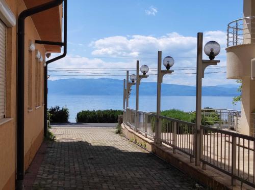 Lake Dream Apartment in Lagadin