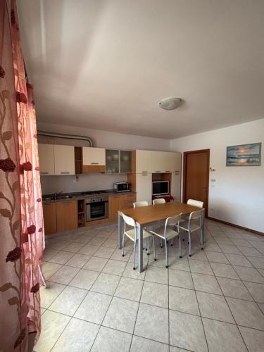 One-Bedroom Apartment with Terrace image 8