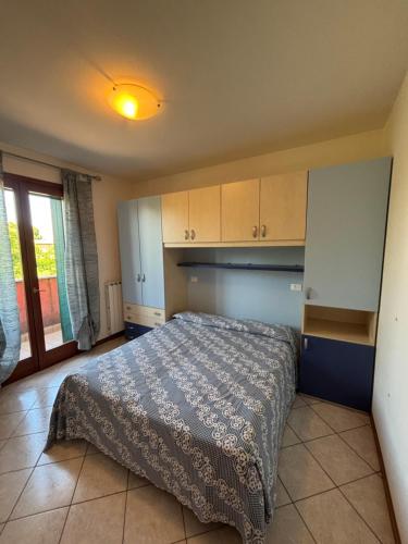 One-Bedroom Apartment with Terrace image 5