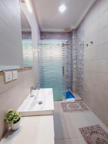 Two-Bedroom Apartment image 10