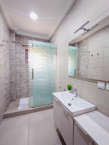 Two-Bedroom Apartment image 3