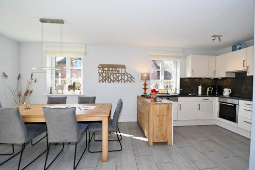 Konyha, Doppelhaushälfte Böhler Strandhus (Doppelhaushalfte Bohler Strandhus) in Sankt Peter-Ording