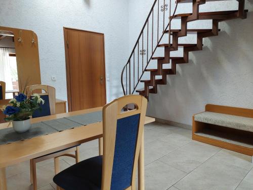Superior One-Bedroom Apartment