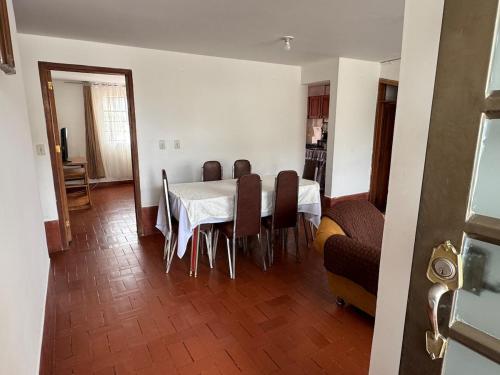 Omar House alojamiento en Paipa, Boyacá (Omar House alojamiento en Paipa, Boyaca) in ไพพ่า