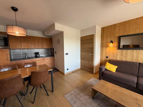 Appartement Neuf aux Saisies - 6 Pers, 52m², 3 Pièces, Grand Balcon, Parking Couvert - FR-1-293-241 - Location saisonnière - Hauteluce