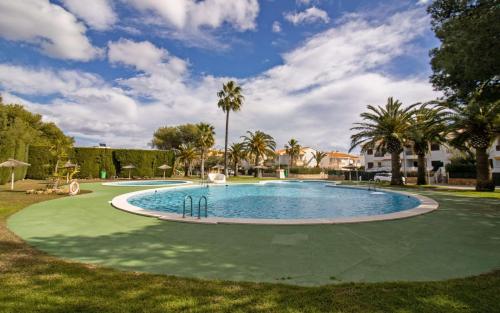 Three-Bedroom Villa image 5