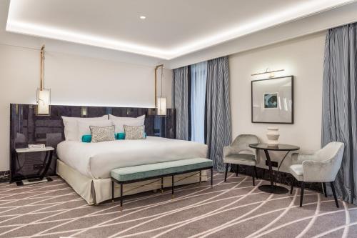 room detail thumbnail 0