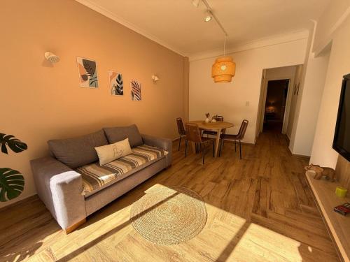 One-Bedroom Apartment image 6