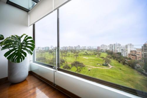 Luxury Duplex Stunning Golf Views - Prime Location
