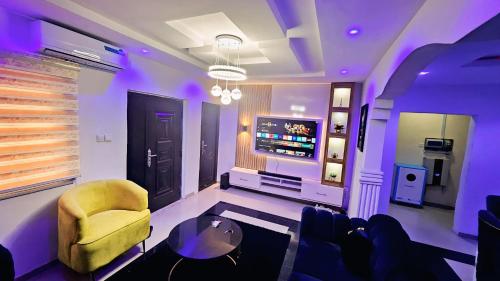 Dsuites, Mama