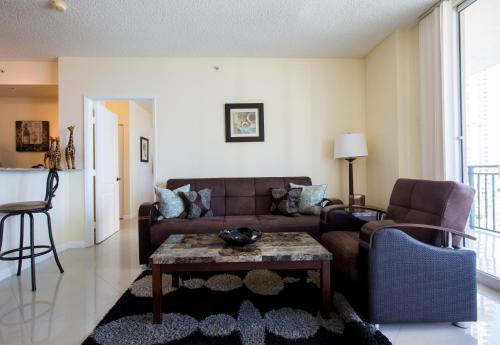 Apartment By Great Sunny Isles Lodging - image 2