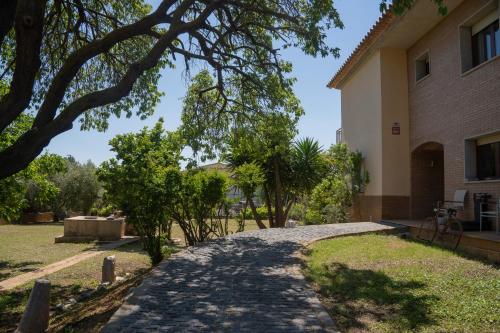 Kert, L'Ametller, casa Empordà, jardí, barbacoa, vistes (L'Ametller, casa Emporda, jardi, barbacoa, vistes) in Borrassa