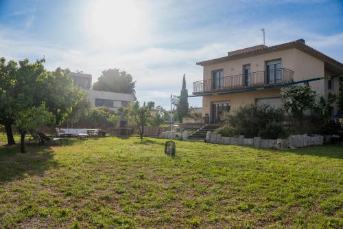 Kert, L'Ametller, casa Empordà, jardí, barbacoa, vistes (L'Ametller, casa Emporda, jardi, barbacoa, vistes) in Borrassa