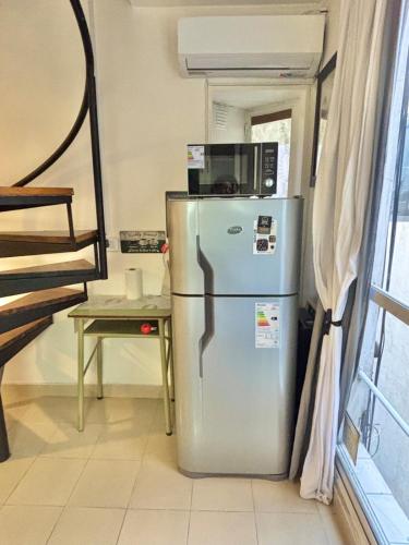 One-Bedroom Apartment image 9