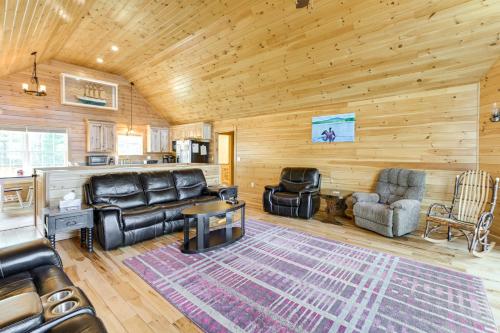 Waterfront Davis Pond Cabin with Dock and Kayaks! - image 13