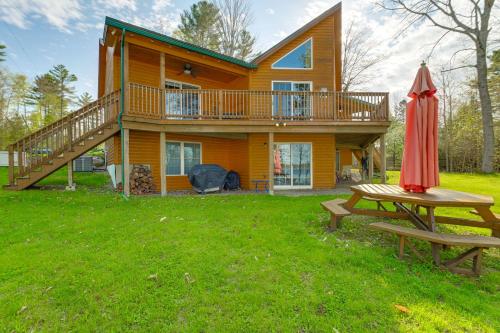 Waterfront Davis Pond Cabin with Dock and Kayaks! - image 11