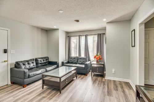 Walkable Fall River Apt: Cozy Winter Getaway!