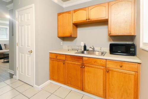 Free Parking! Apartment for You - Park View in English Avenue